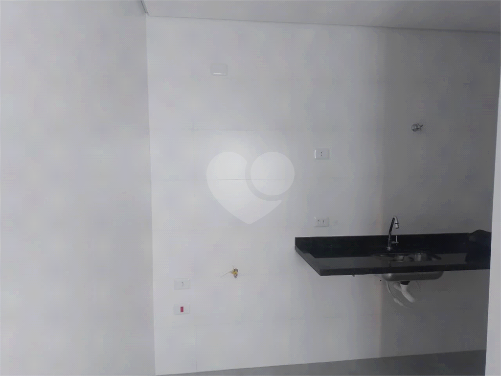 Apartamento Novo com 2 Dormitórios, Elevador na Vila Gustavo. Aceita Pet.