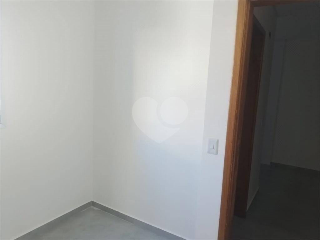 Apartamento Novo com 2 Dormitórios, Elevador na Vila Gustavo. Aceita Pet.
