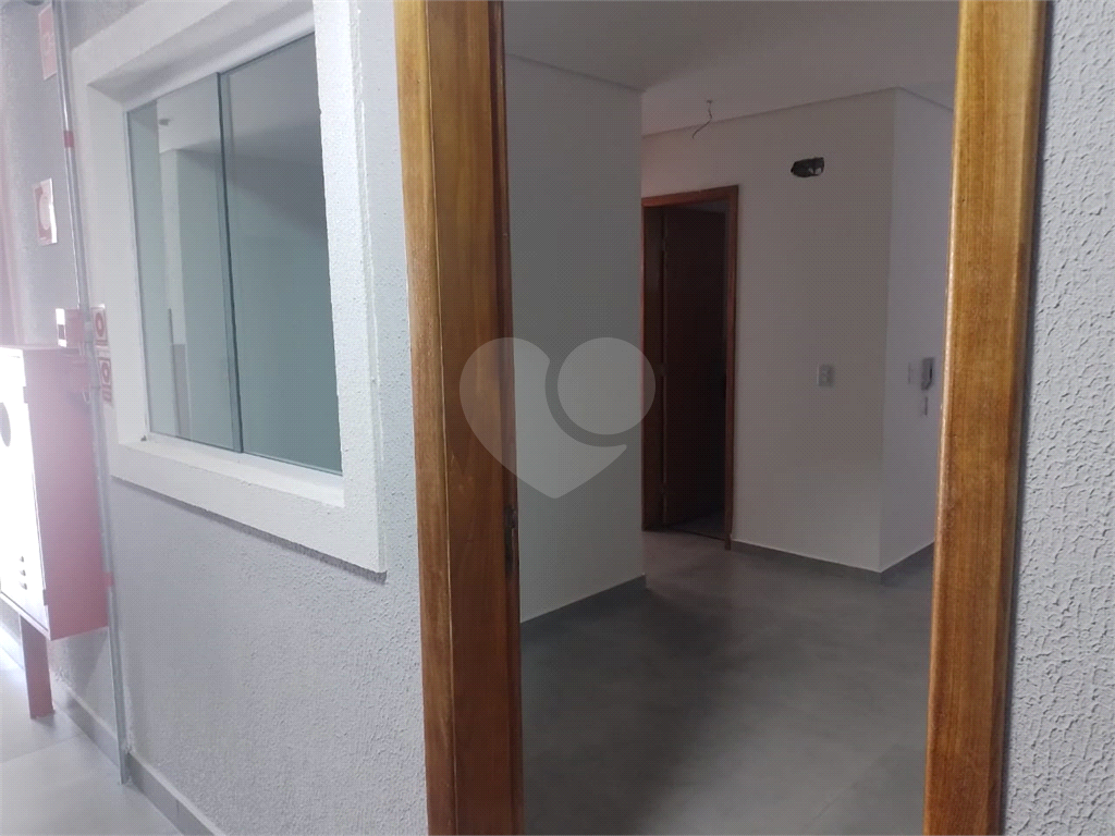 Apartamento Novo com 2 Dormitórios, Elevador na Vila Gustavo. Aceita Pet.