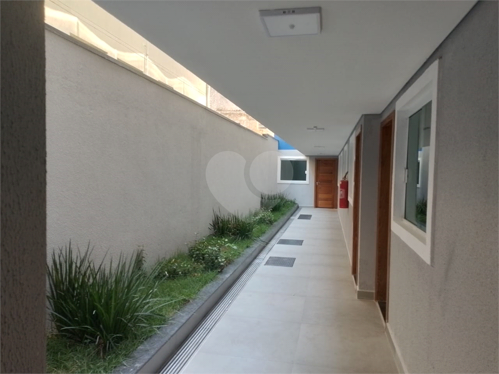 Apartamento Novo com 2 Dormitórios, Elevador na Vila Gustavo. Aceita Pet.
