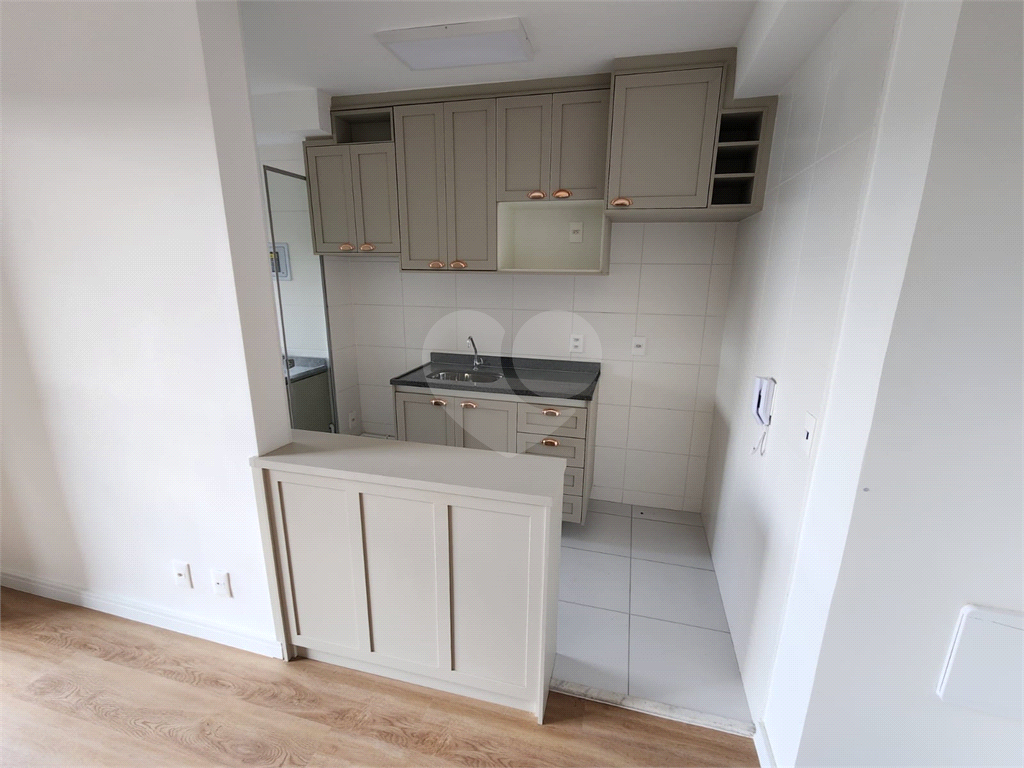 Apartamento à venda com 2 quartos, 46m² - Foto 2