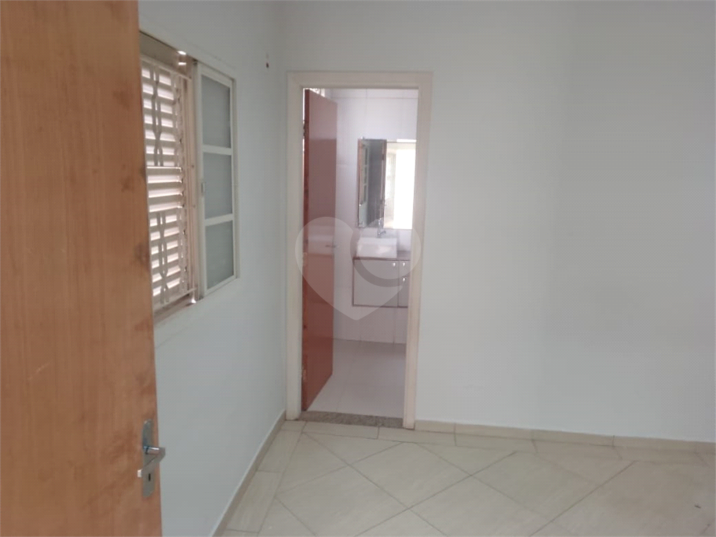 Casa à venda e aluguel com 3 quartos, 190m² - Foto 7