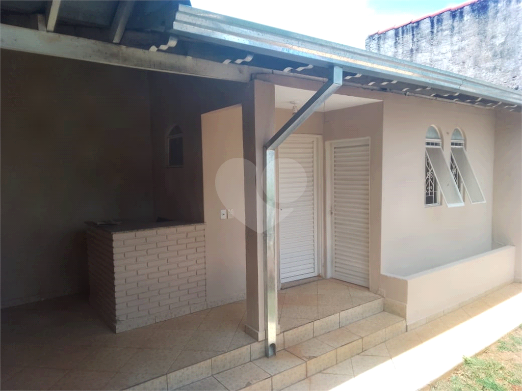 Casa à venda e aluguel com 3 quartos, 190m² - Foto 19