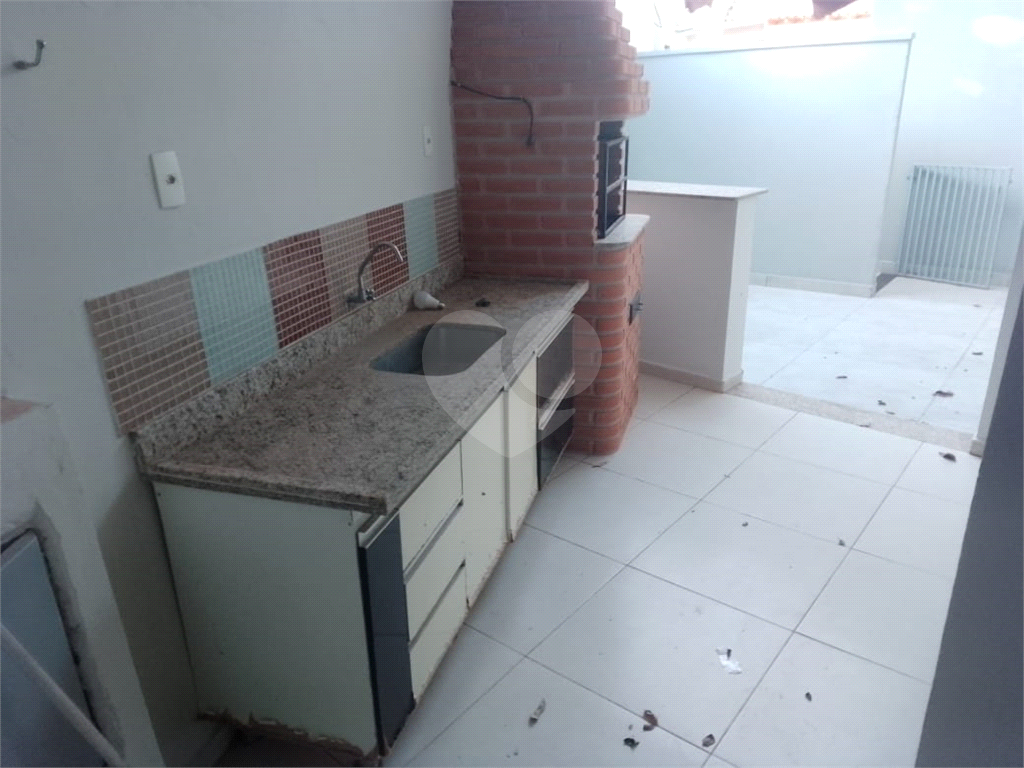 Casa à venda e aluguel com 3 quartos, 298m² - Foto 23