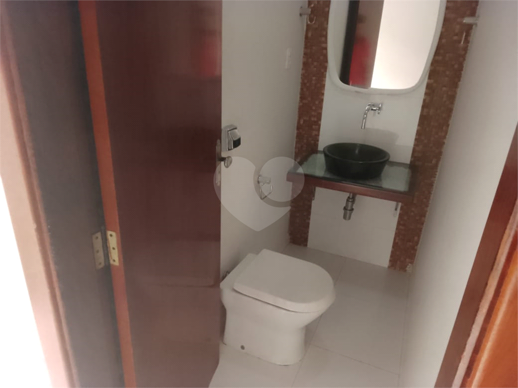 Casa à venda e aluguel com 3 quartos, 298m² - Foto 10