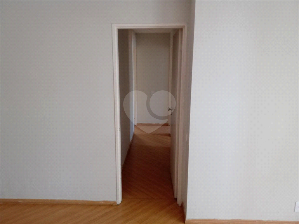 Excelente apartamento 3 dormts com sacada localizado na parte mais plana das Perdizes 