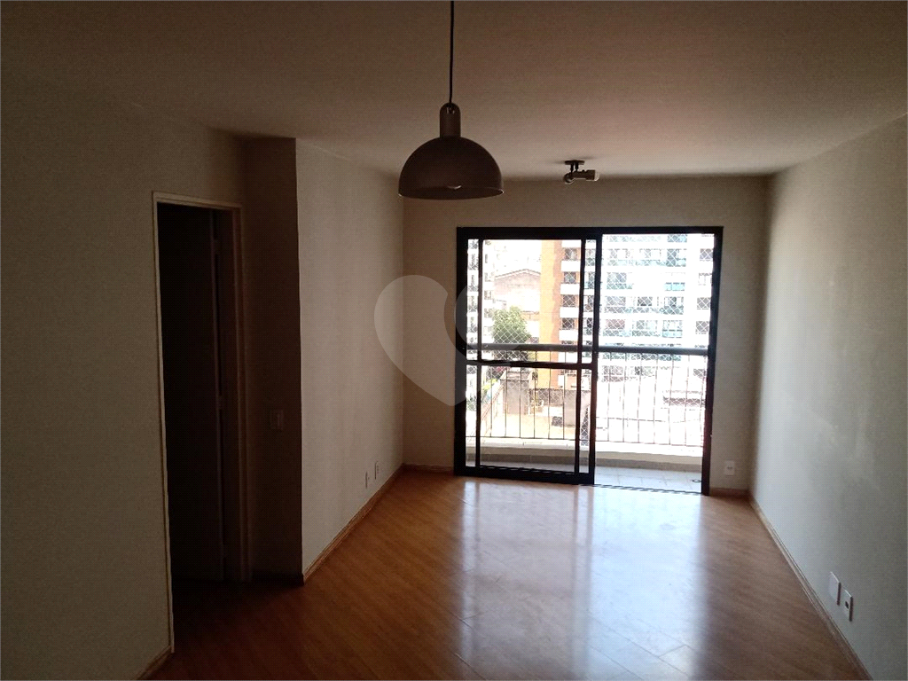 Excelente apartamento 3 dormts com sacada localizado na parte mais plana das Perdizes 