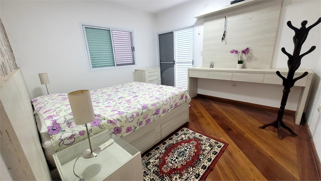 Casa de Condomínio à venda e aluguel com 4 quartos, 230m² - Foto 12