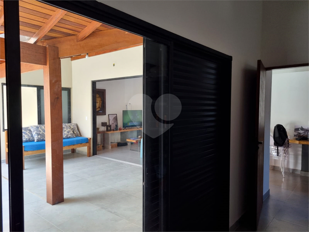 Casa à Venda na Praia de Capricórnio, 242 m² útil, 3 suítes, próximo a praia - Caraguatatuba!