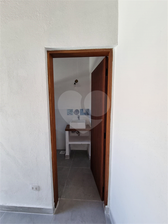 Casa à Venda na Praia de Capricórnio, 242 m² útil, 3 suítes, próximo a praia - Caraguatatuba!