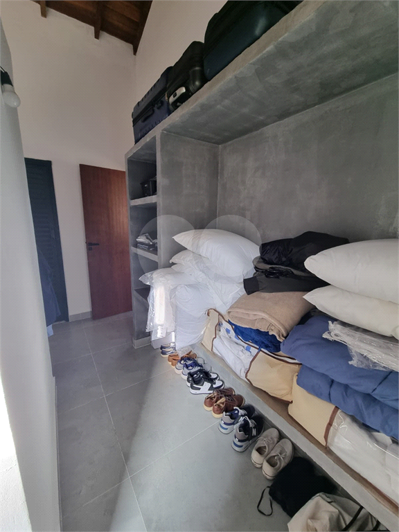 Casa à Venda na Praia de Capricórnio, 242 m² útil, 3 suítes, próximo a praia - Caraguatatuba!