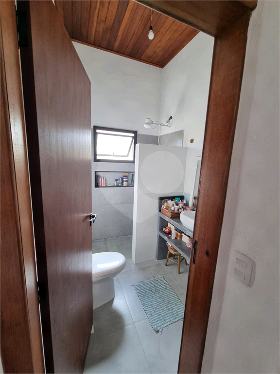Casa à Venda na Praia de Capricórnio, 242 m² útil, 3 suítes, próximo a praia - Caraguatatuba!