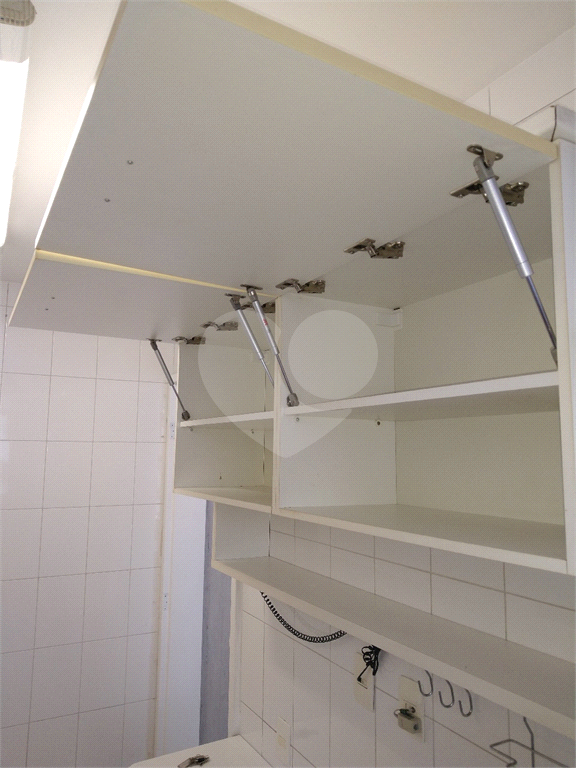 APARTAMENTO em LAPA