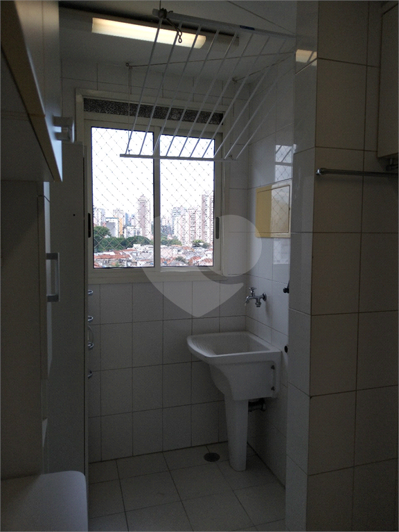APARTAMENTO em LAPA