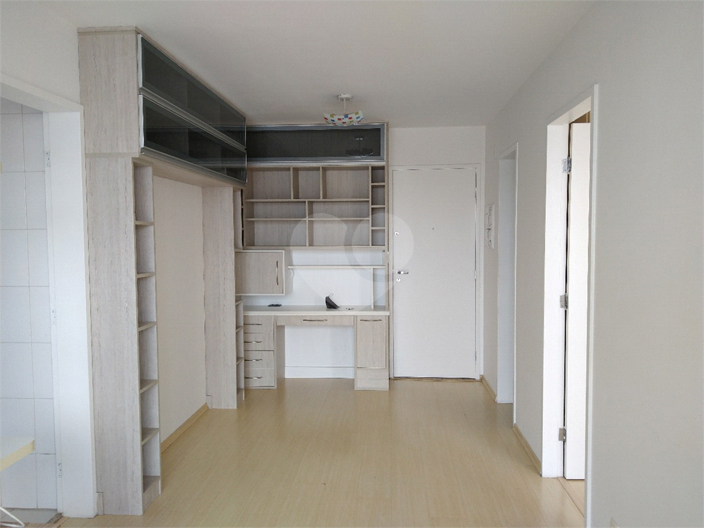 APARTAMENTO em LAPA