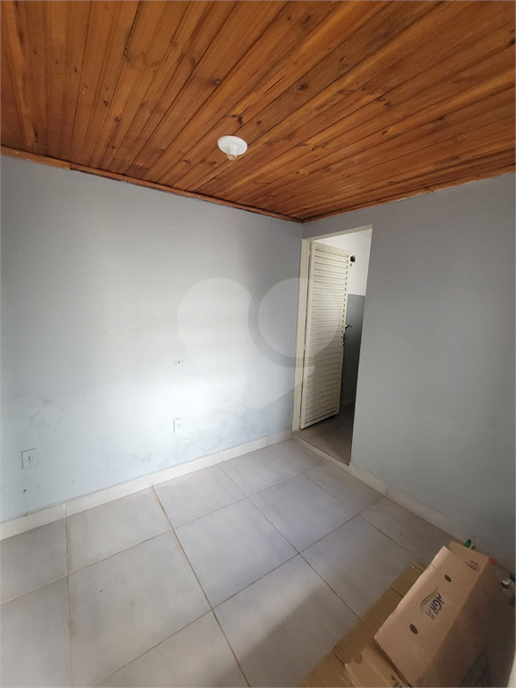 Casa para alugar com 3 quartos, 190m² - Foto 25