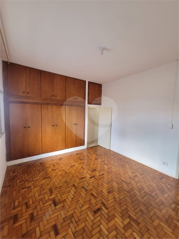 Casa para alugar com 3 quartos, 190m² - Foto 13