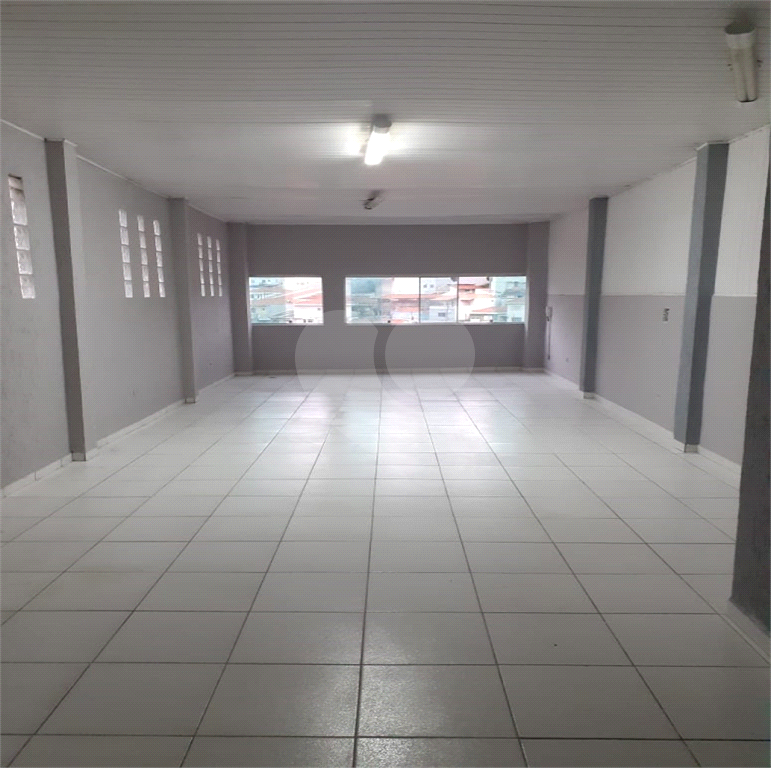 Prédio inteiro a venda todo reformado no bairro Vila Leonor