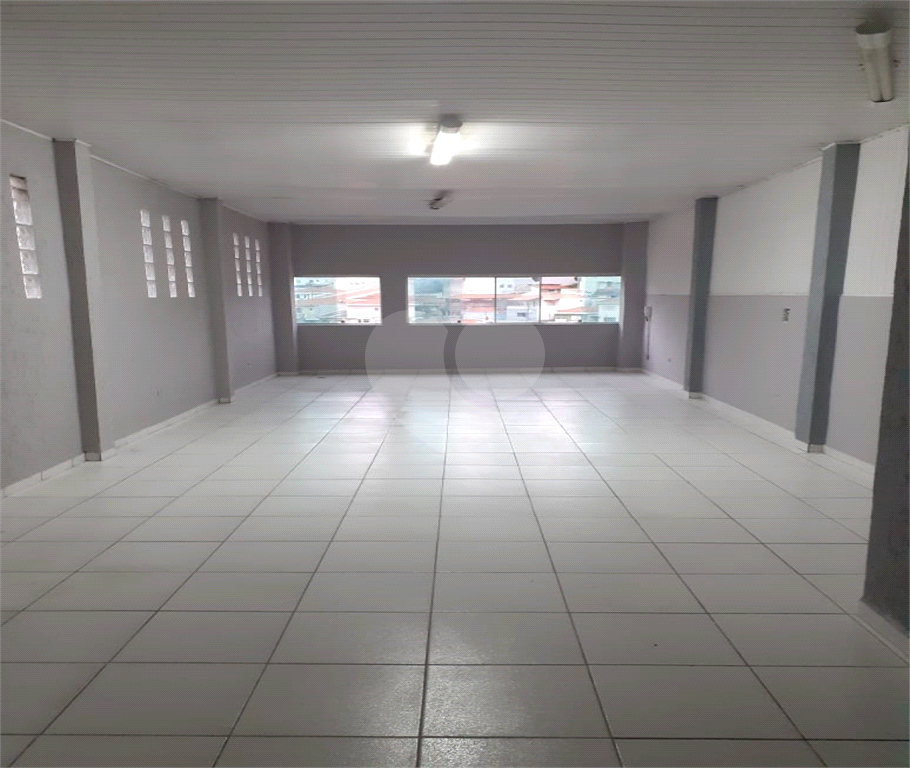 Prédio inteiro a venda todo reformado no bairro Vila Leonor