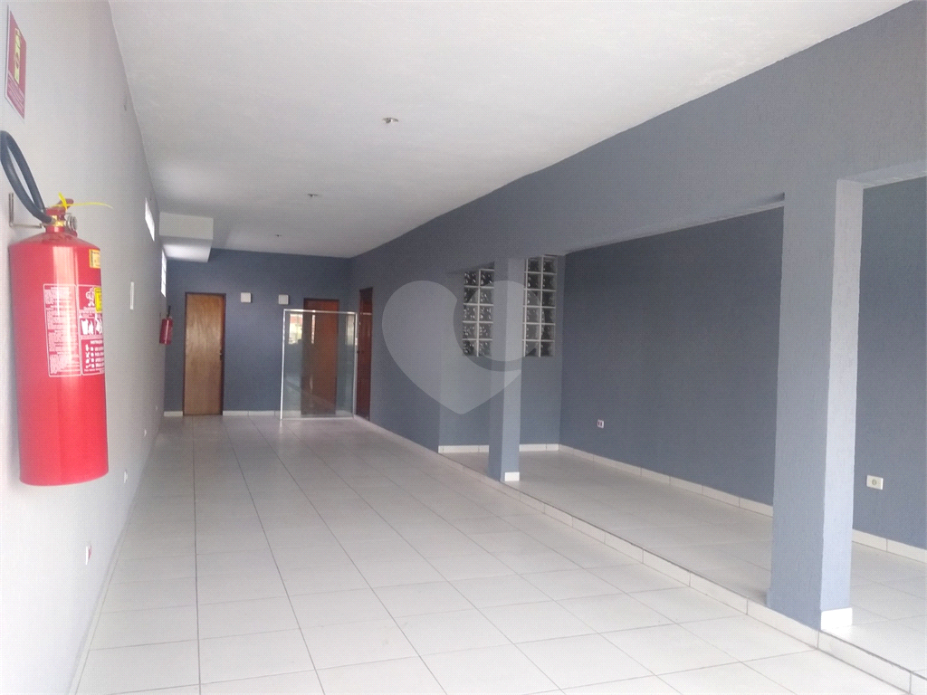Prédio inteiro a venda todo reformado no bairro Vila Leonor