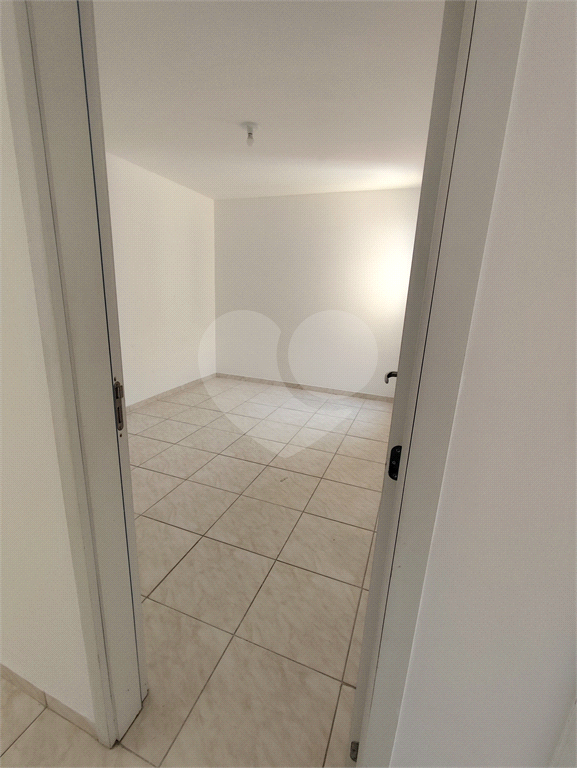 Apartamento para alugar com 2 quartos, 76m² - Foto 11