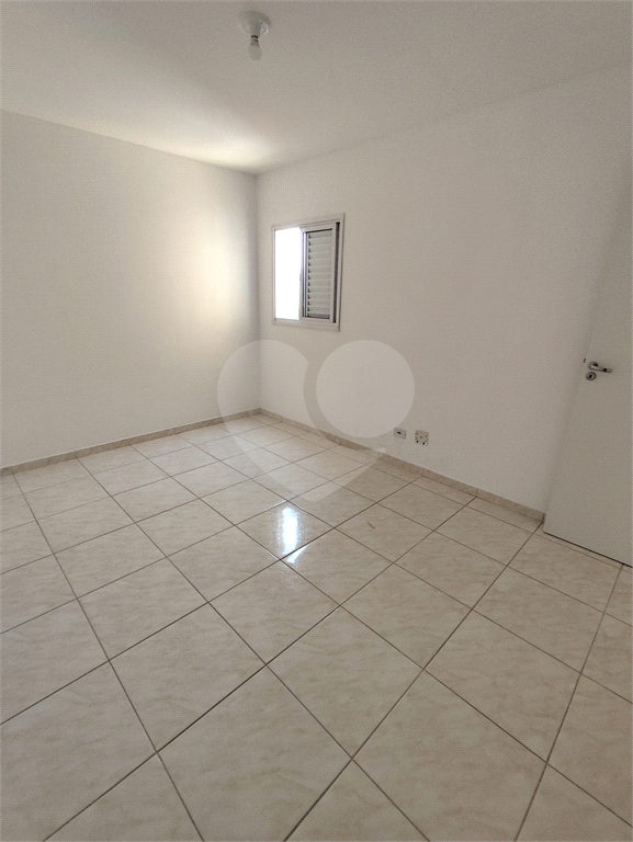 Apartamento para alugar com 2 quartos, 76m² - Foto 15