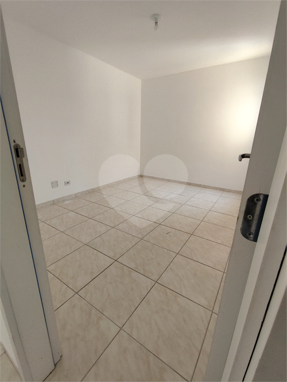 Apartamento para alugar com 2 quartos, 76m² - Foto 12