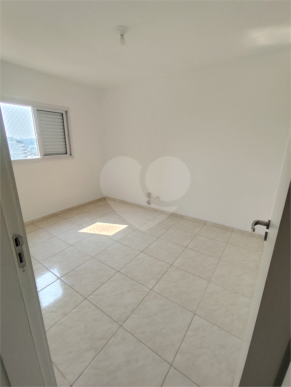 Apartamento para alugar com 2 quartos, 76m² - Foto 9