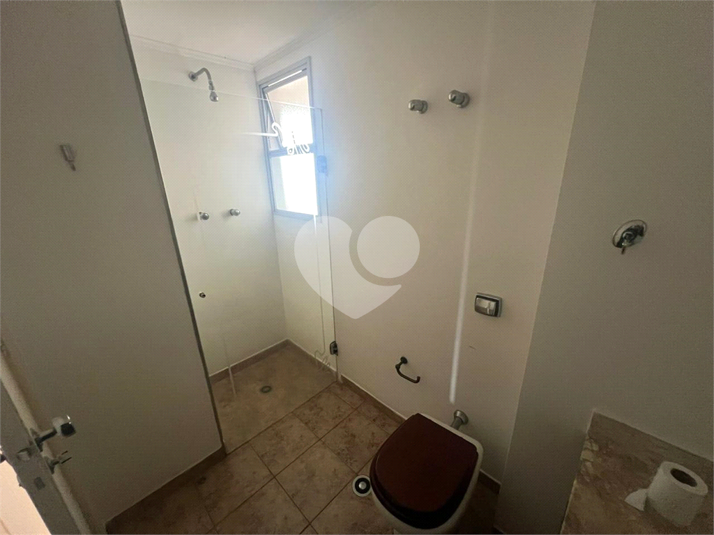 APARTAMENTO em CAMPO BELO
