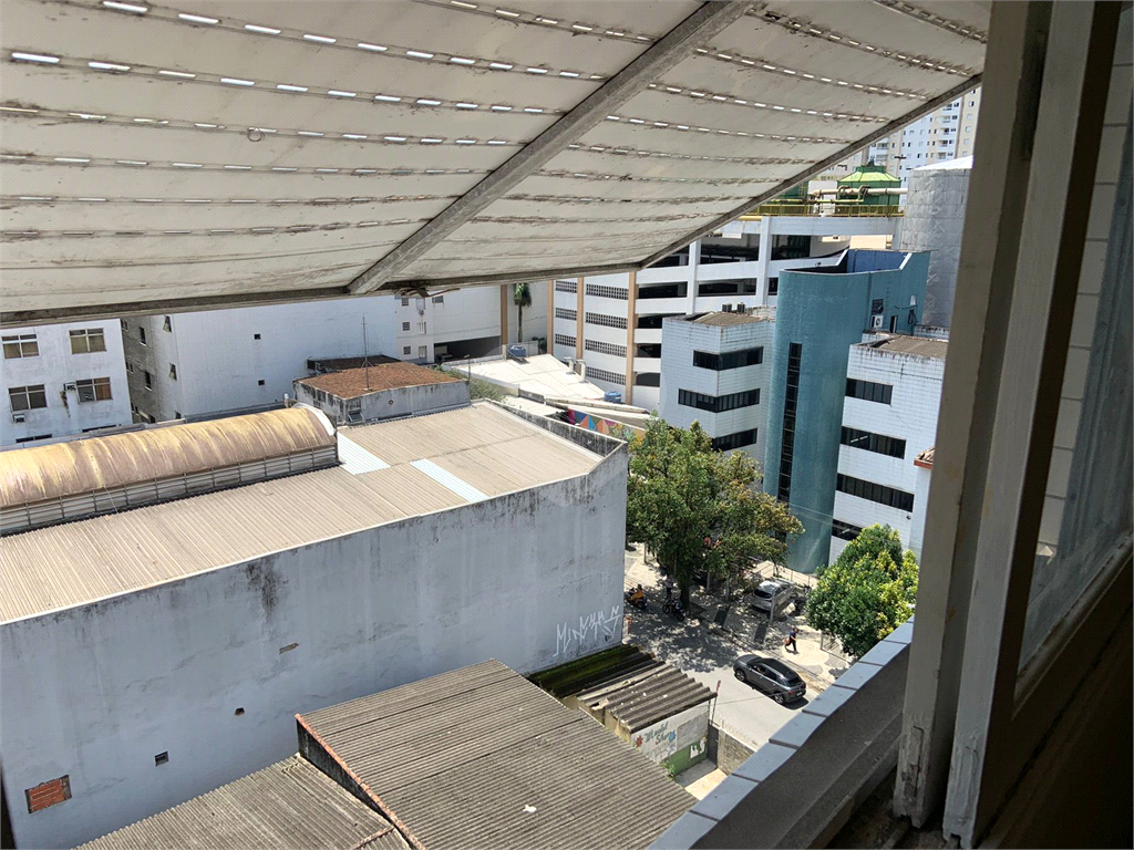 APARTAMENTO em CENTRO