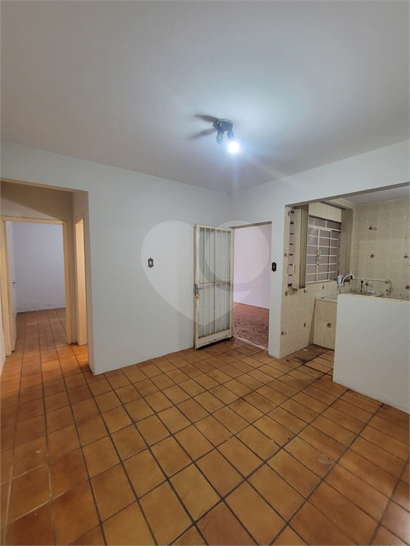 Casa para alugar com 2 quartos, 160m² - Foto 18