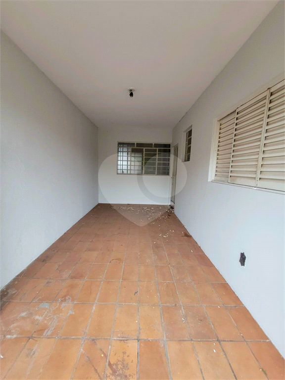 Casa para alugar com 2 quartos, 160m² - Foto 5