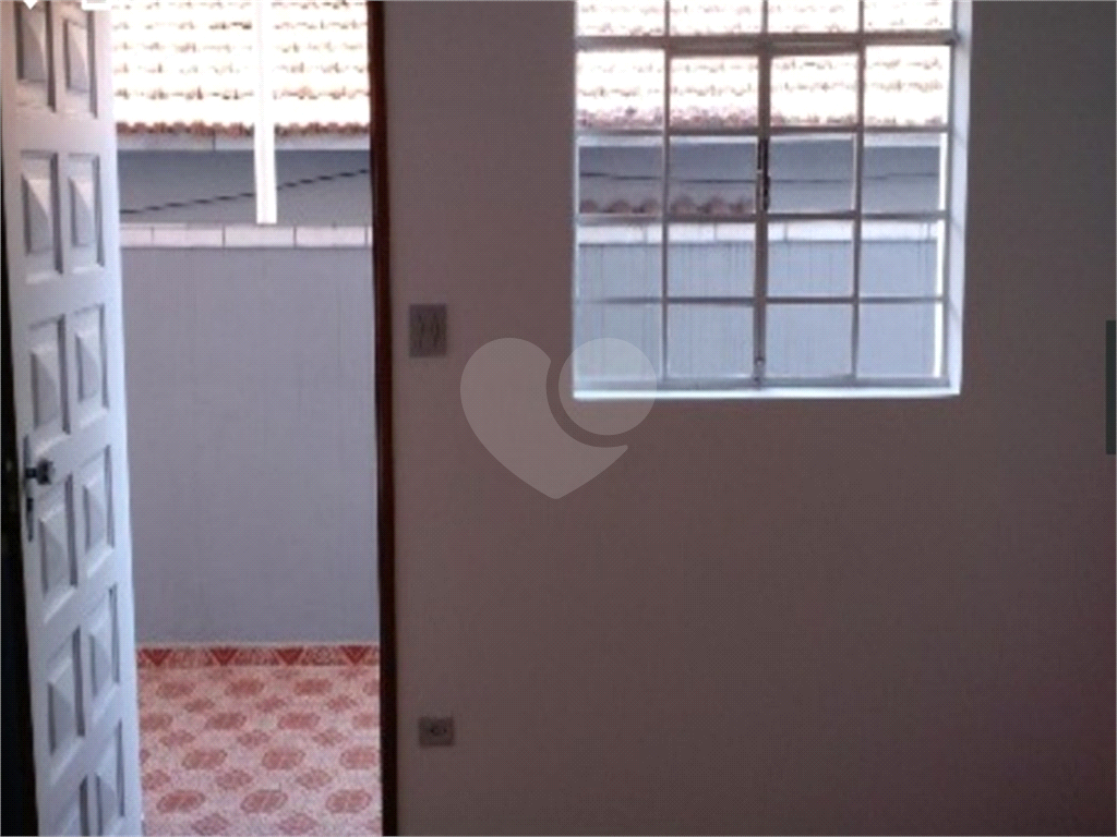 Casa à venda com 2 quartos, 100m² - Foto 4