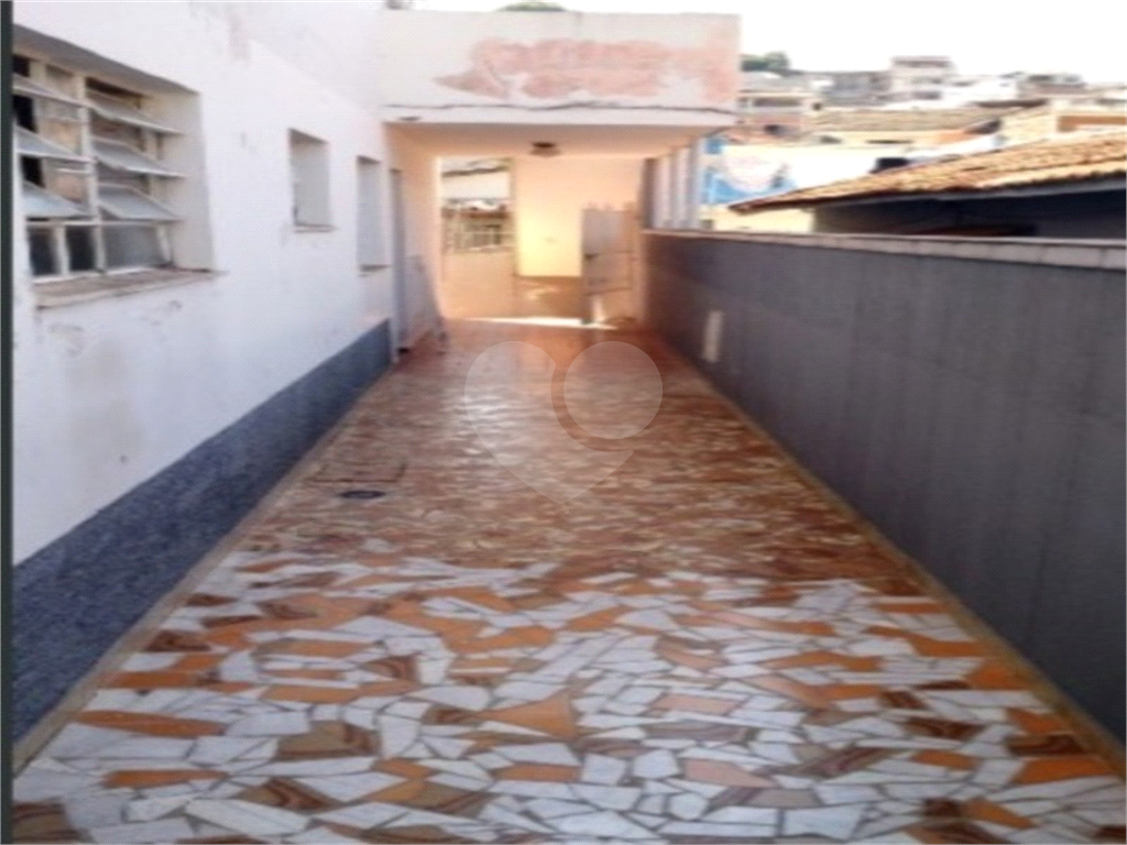 Casa à venda com 2 quartos, 100m² - Foto 10