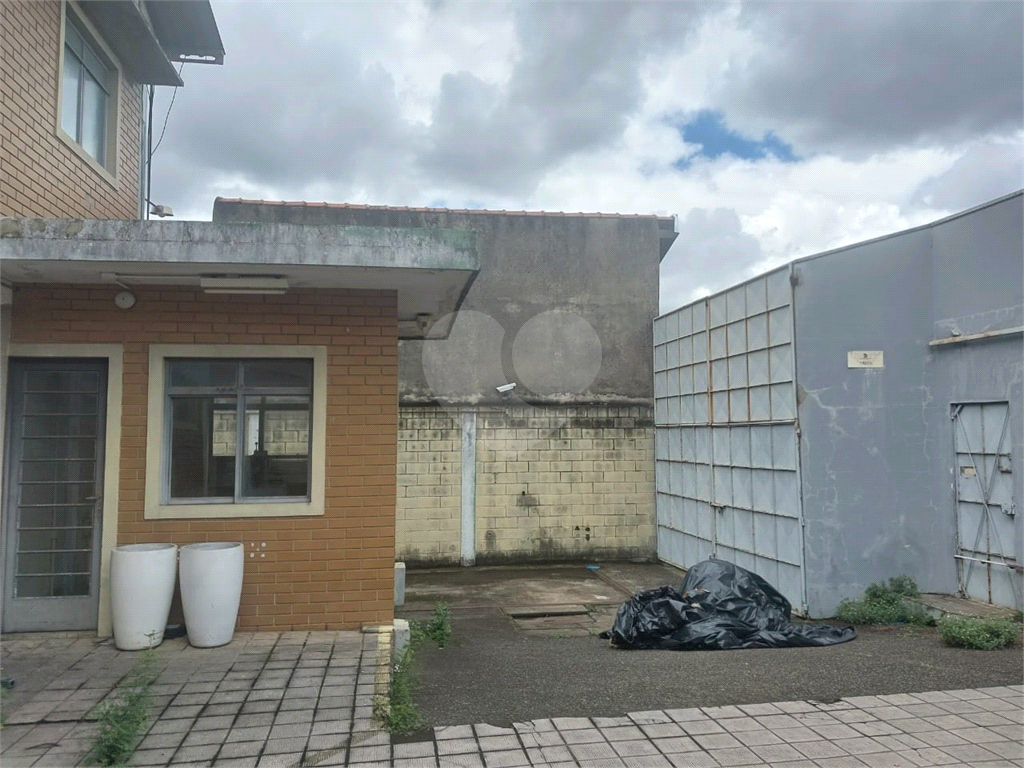Depósito-Galpão-Armazém para alugar, 1700m² - Foto 33