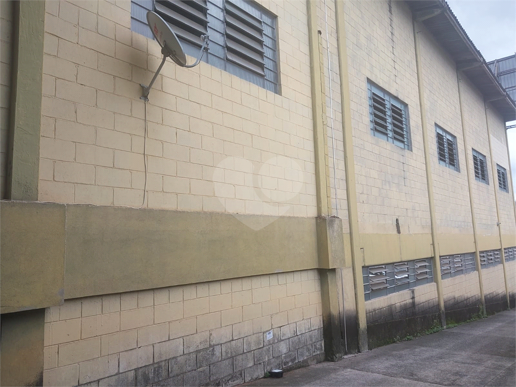 Depósito-Galpão-Armazém para alugar, 1700m² - Foto 36