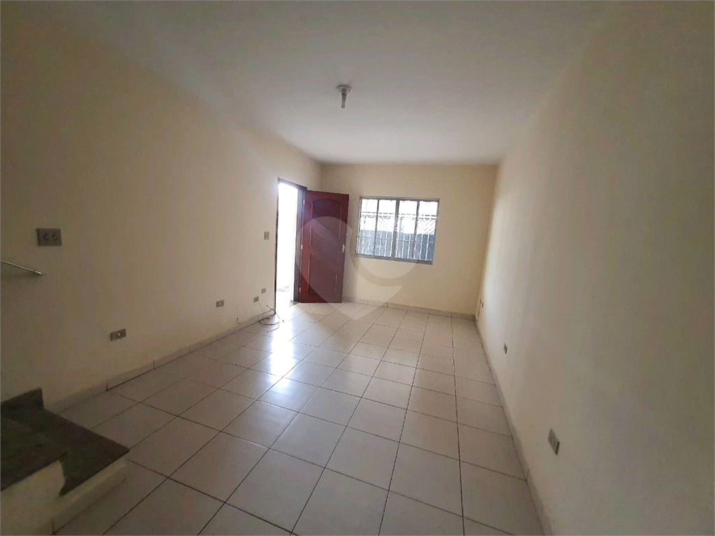 Sobrado à venda com 3 quartos, 120m² - Foto 3