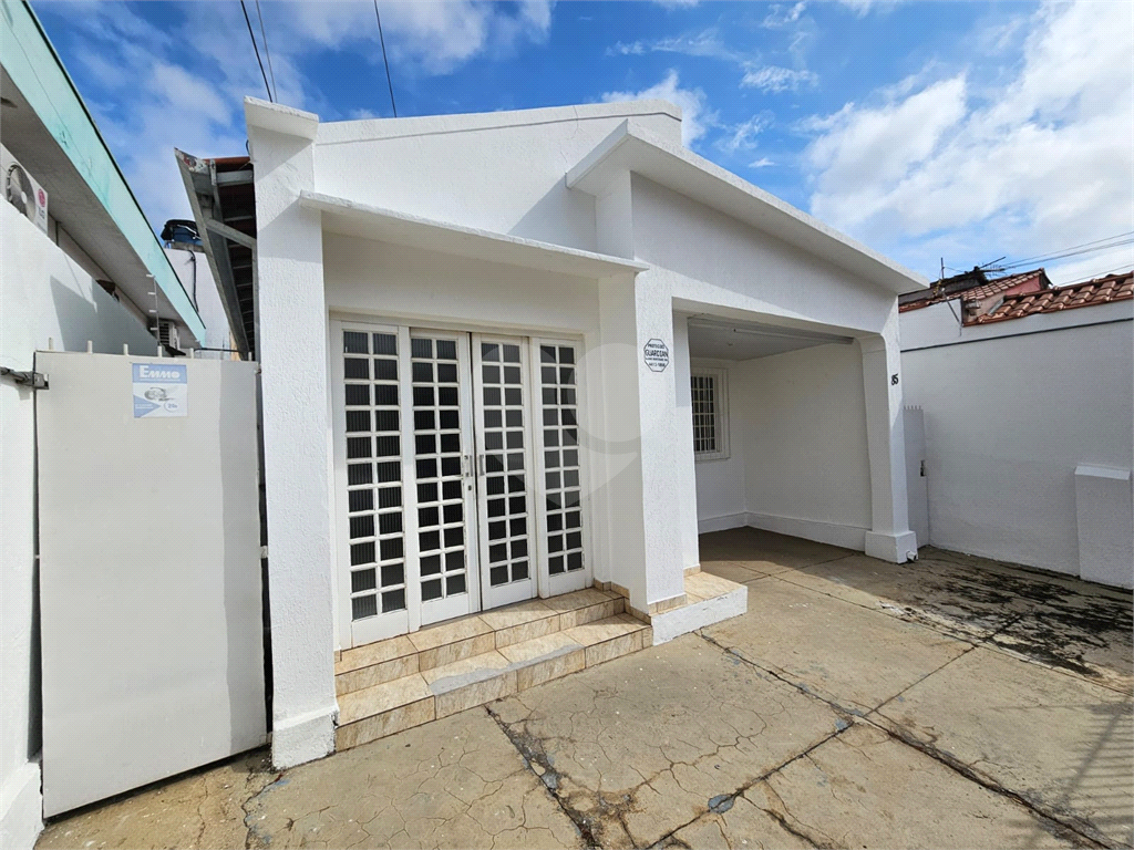 Casa à venda e aluguel com 3 quartos, 130m² - Foto 15