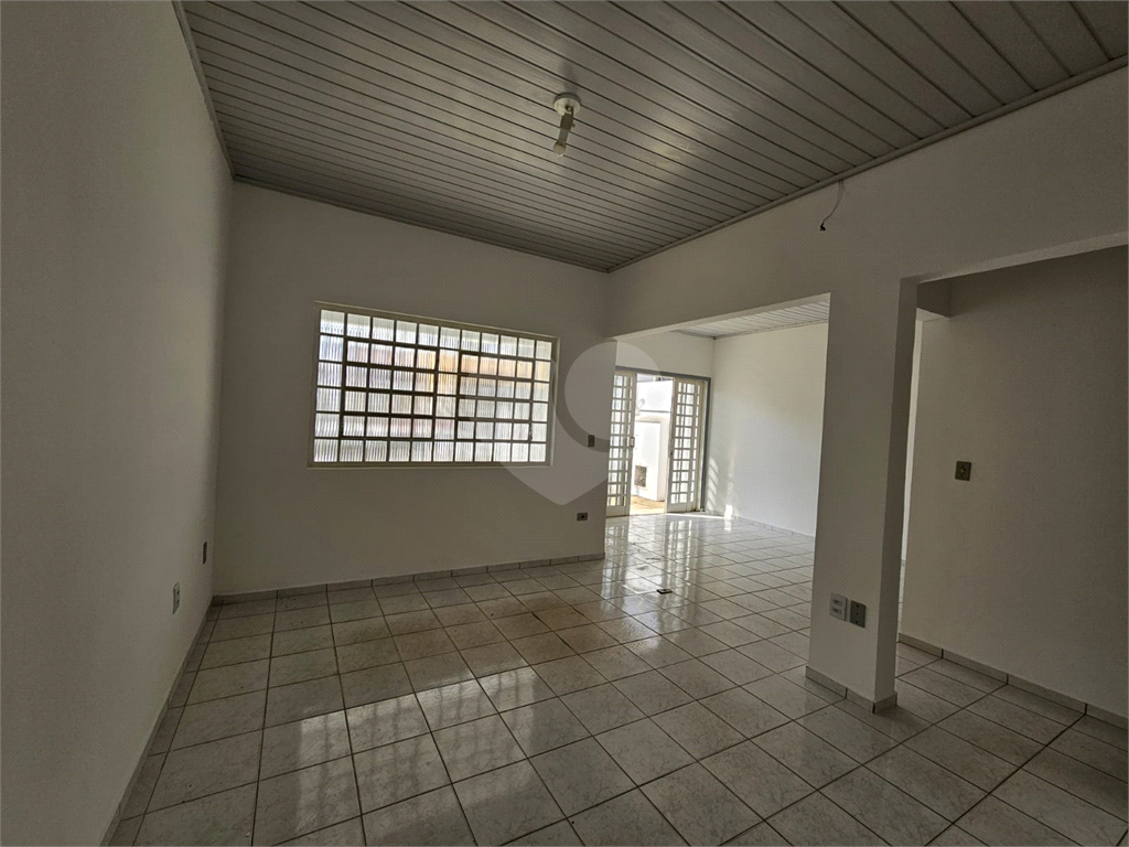 Casa à venda e aluguel com 3 quartos, 130m² - Foto 5