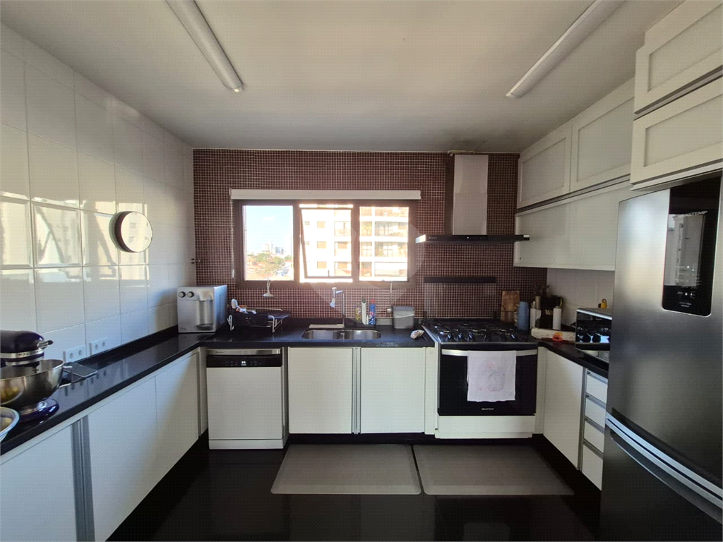 Apartamento, 4 quartos, 212 m² - Foto 11