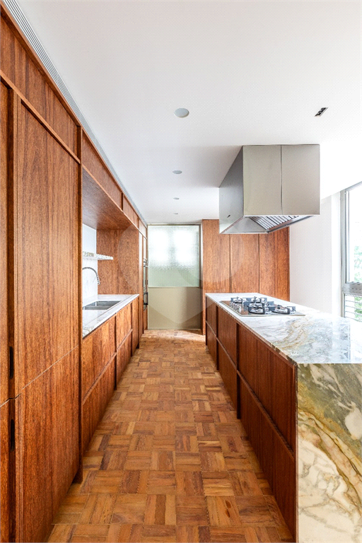 APARTAMENTO À VENDA COM 3 QUARTOS- 2 VAGAS NO JARDIM PAULISTA