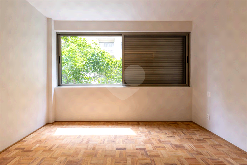 APARTAMENTO À VENDA COM 3 QUARTOS- 2 VAGAS NO JARDIM PAULISTA