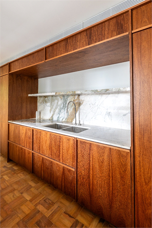 APARTAMENTO À VENDA COM 3 QUARTOS- 2 VAGAS NO JARDIM PAULISTA