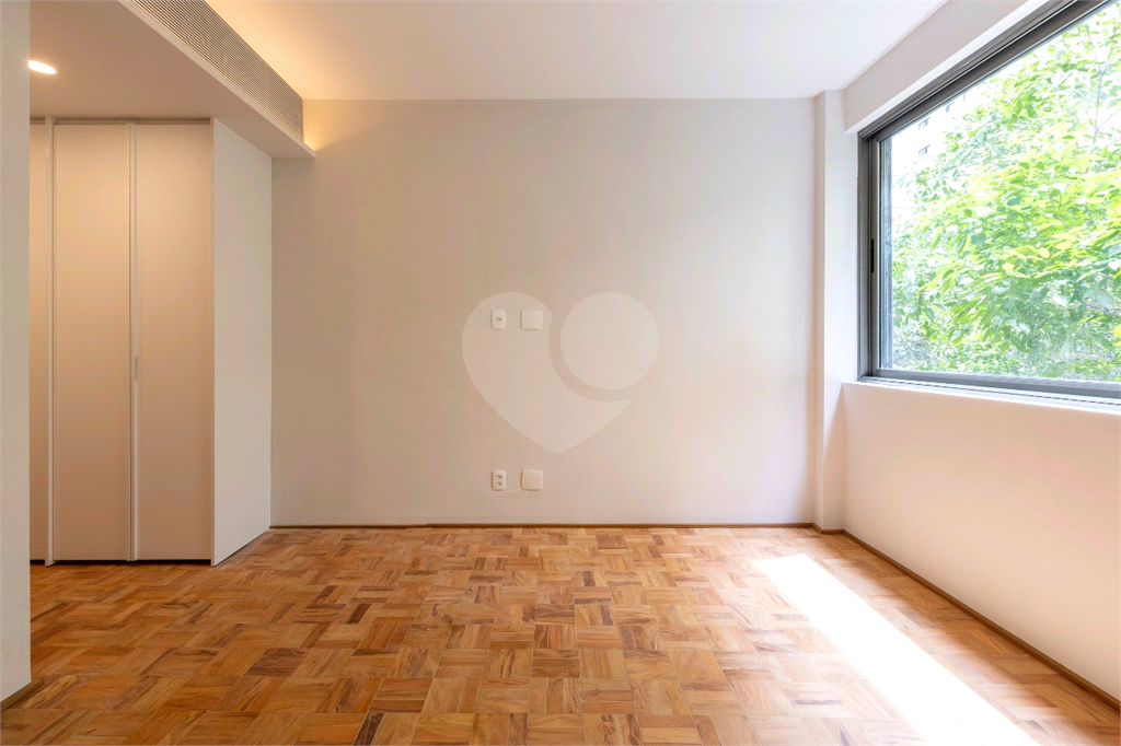 APARTAMENTO À VENDA COM 3 QUARTOS- 2 VAGAS NO JARDIM PAULISTA
