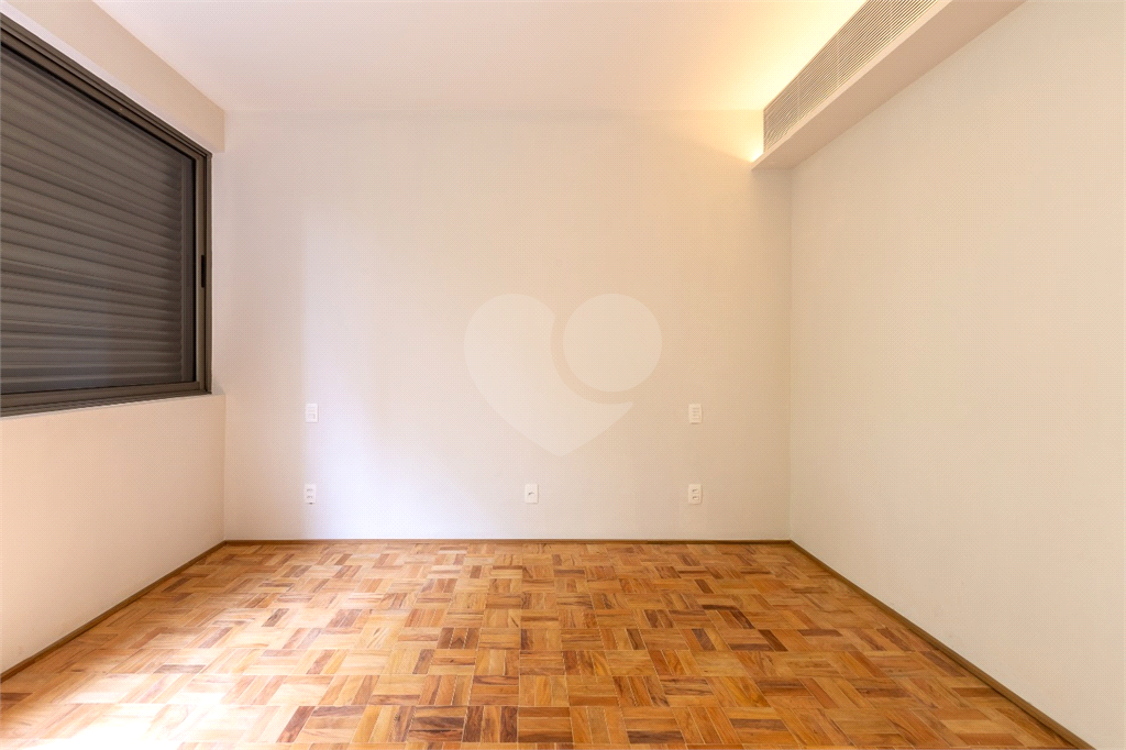 APARTAMENTO À VENDA COM 3 QUARTOS- 2 VAGAS NO JARDIM PAULISTA