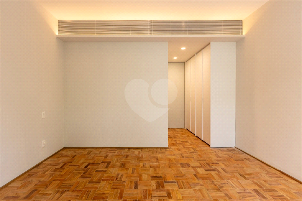 APARTAMENTO À VENDA COM 3 QUARTOS- 2 VAGAS NO JARDIM PAULISTA