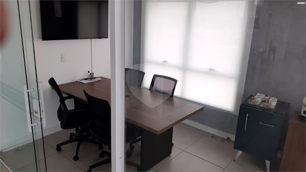 CONJUNTO COMERCIAL. PARA VENDA E LOCAÇÃO