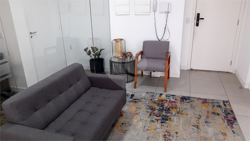 CONJUNTO COMERCIAL. PARA VENDA E LOCAÇÃO