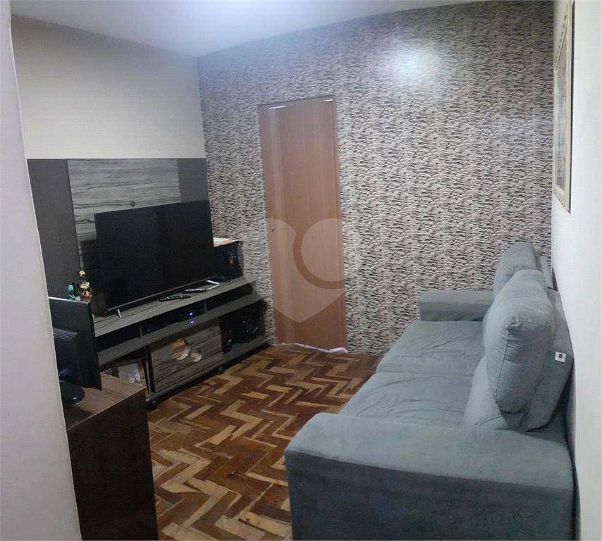 Apartamento à Venda no Bairro do Brás com 52 m² 2 quartos e armário embutido