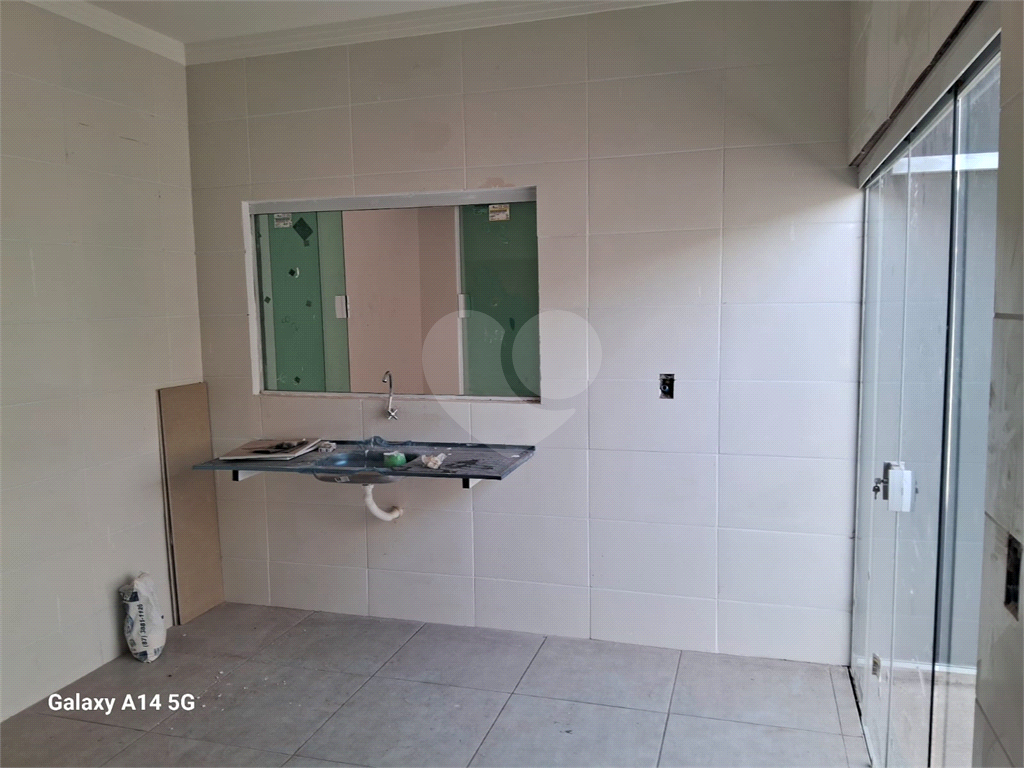 Casa à venda com 2 quartos, 73m² - Foto 2